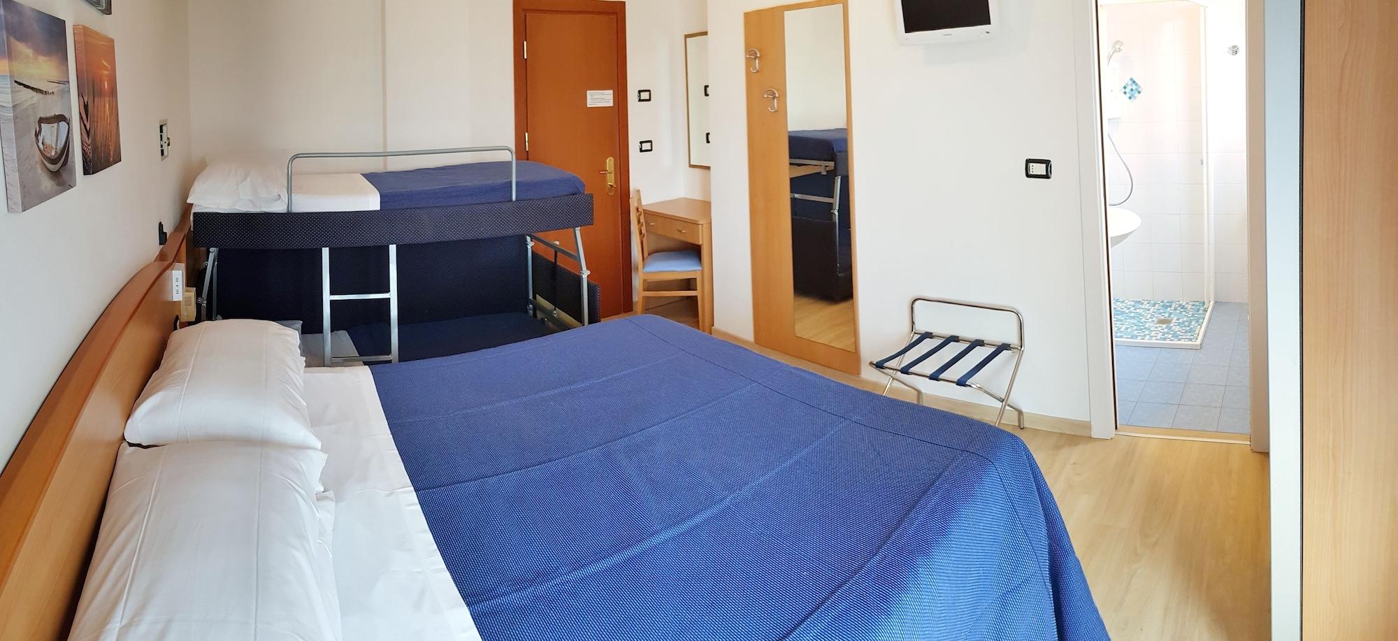 Hotel Mare Blu -- Boutique Пинето Екстериор снимка