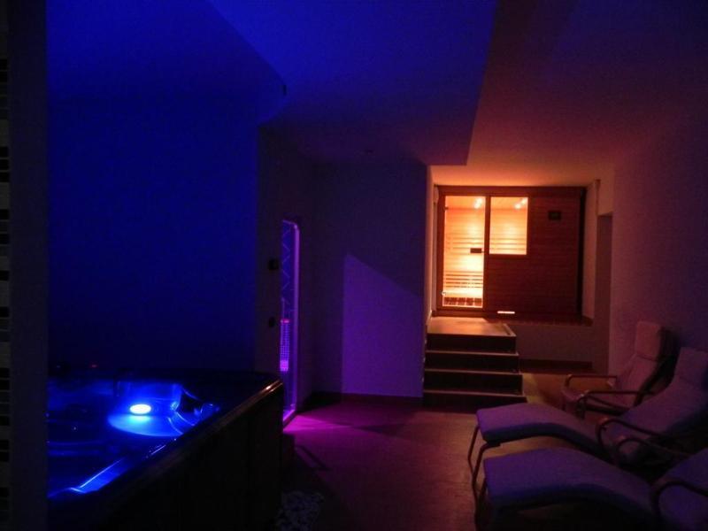 Hotel Mare Blu -- Boutique Пинето Екстериор снимка