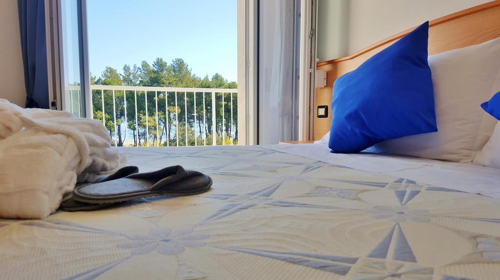 Hotel Mare Blu -- Boutique Пинето Екстериор снимка